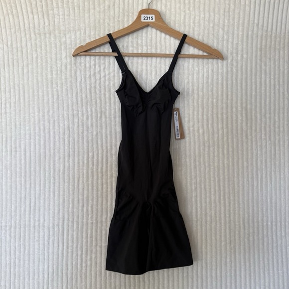 SKIMS Everyday Sculpt Mid Thigh Bodysuit In Onyx Black Size Small NWT - Picture 1 of 11